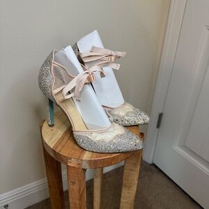 Betsey Johnson Iris Rhinestone Pumps Size 9